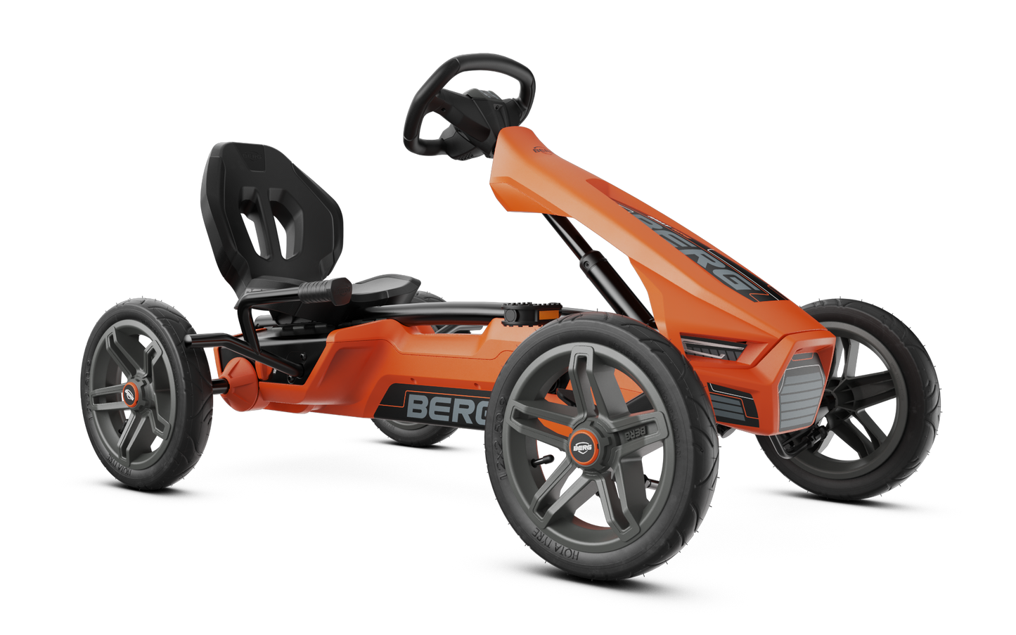 Kids active play on BERG Rally Orange