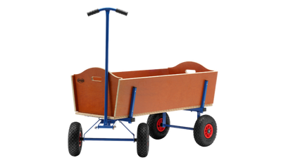 Outdoor fun with BERG Beach Wagon in garden or beach