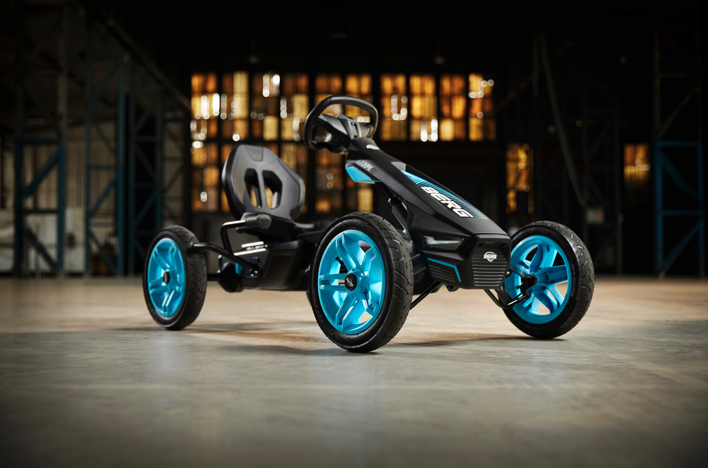 Kids active play on BERG Rally APX Blue